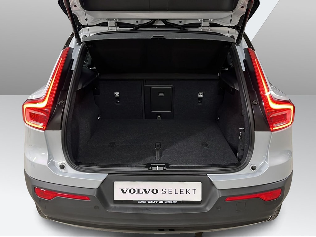 Volvo  P8 AWD Elec R-Design